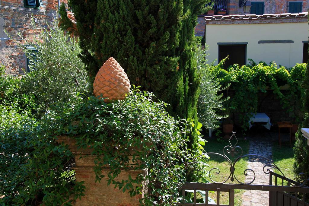 Antica Casa "Le Rondini" Panzió Borgo a Buggiano Kültér fotó